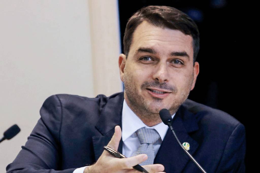 Flávio Bolsonaro: irregularidades investigadas teriam ocorrido na época em que o senador era deputado estadual no Rio de Janeiro (Wilson Dias/Agência Brasil)