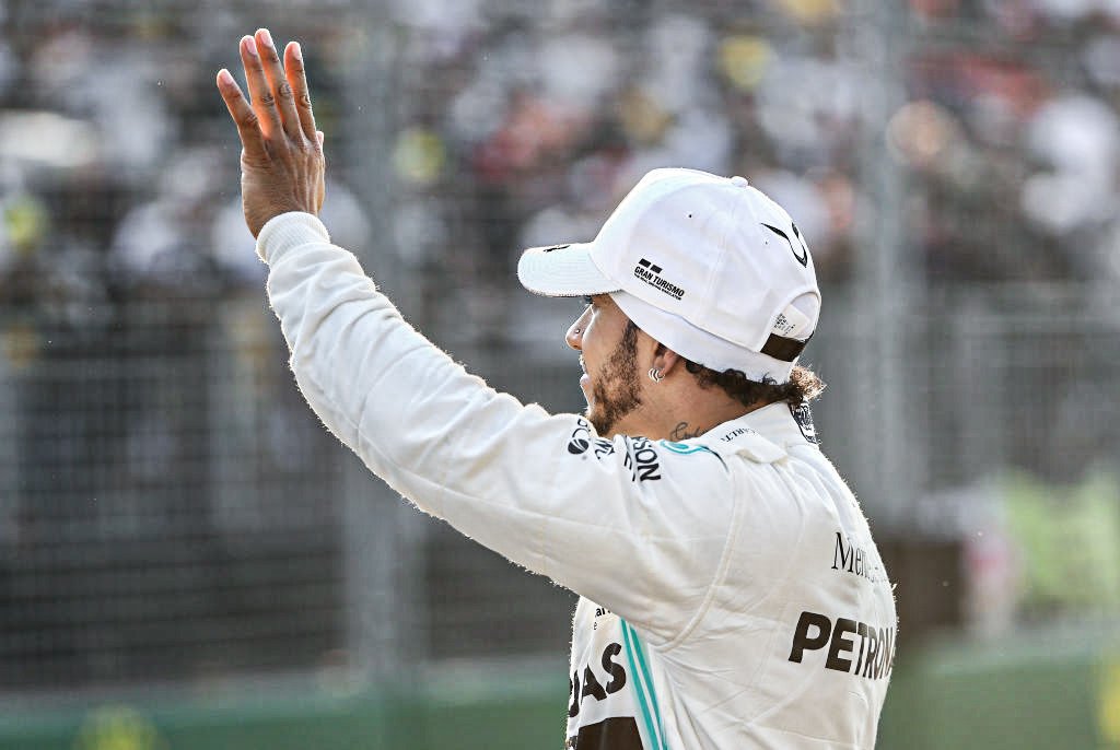 Lewis Hamilton critica F1 por silêncio sobre morte de George Floyd