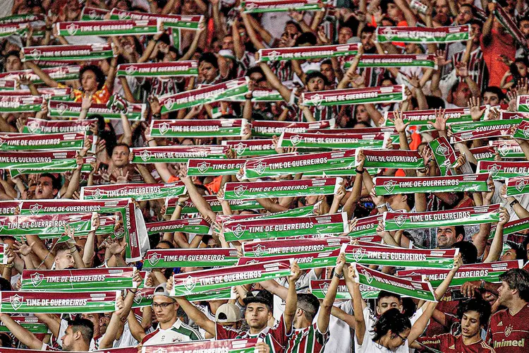 Torcida do Fluminense: jogos do time poderão ser acompanhados pela TV (Alexandre Loureiro/Getty Images)