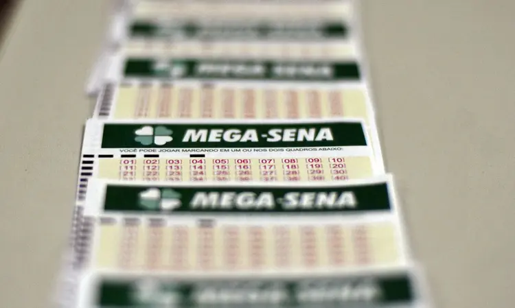 Mega-Sena: seis dezenas do concurso 2.277 serão sorteadas a partir das 20h (Marcello Casado Jr/Agência Brasil)