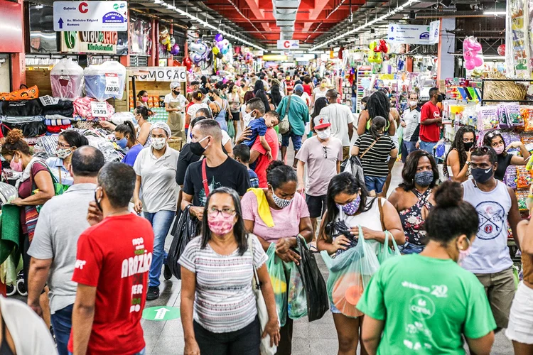Reabertura: diversos estados relaxaram a quarentena desde o início de junho. (Andre Coelho/Getty Images)