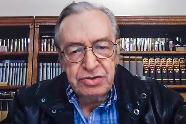 Olavo de Carvalho: outrora guru do presidente chamou Bolsonaro de "inativo" e "covarde" (Olavo de Carvalho/YouTube/Reprodução)