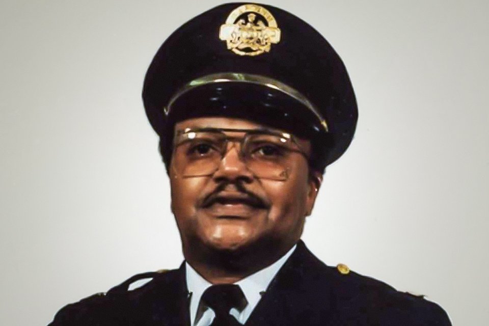 O policial aposentado, David Dorn: ex-capitão da polícia de St. Louis foi morto durante tentativa de saque (Twitter/Reprodução)