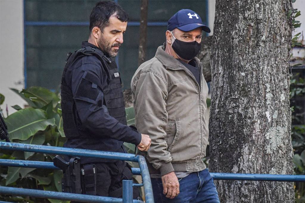 Queiroz prestou depoimento no inquérito que apura a suspeita de vazamento da Operação Furna da Onça (Nelson Almeida/AFP)