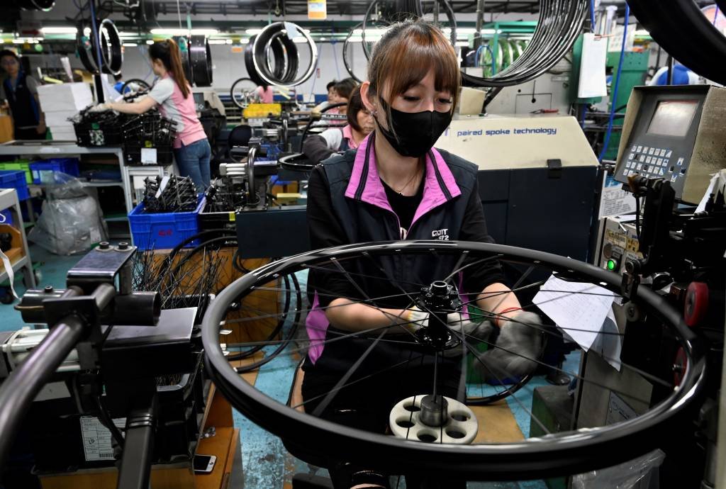 Pandemia de coronavírus fez produção de bicicletas disparar em Taiwan