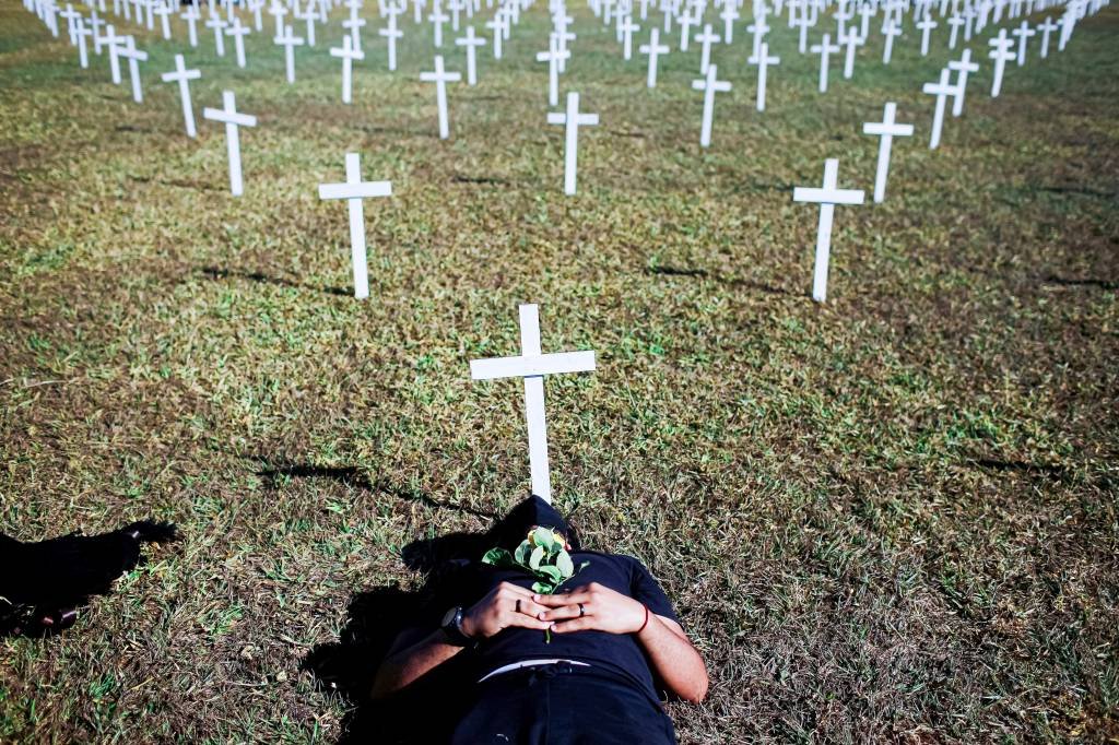 Congresso decreta luto em homenagem às vítimas do coronavírus