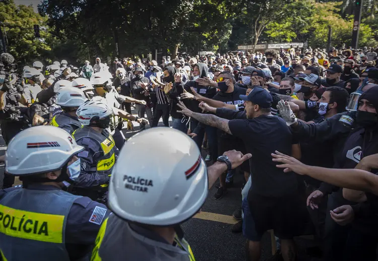 Protestos: com protestos no Brasil e nos EUA, para onde vai a bolsa em junho? (TABA BENEDICTO/Estadão Conteúdo)