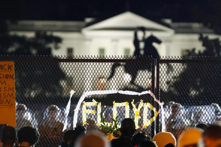 Protestos em Washington: não há indícios de participação antifa nos episódios de violência do último final de semana, diz FBI (Jim Bourg/Reuters)