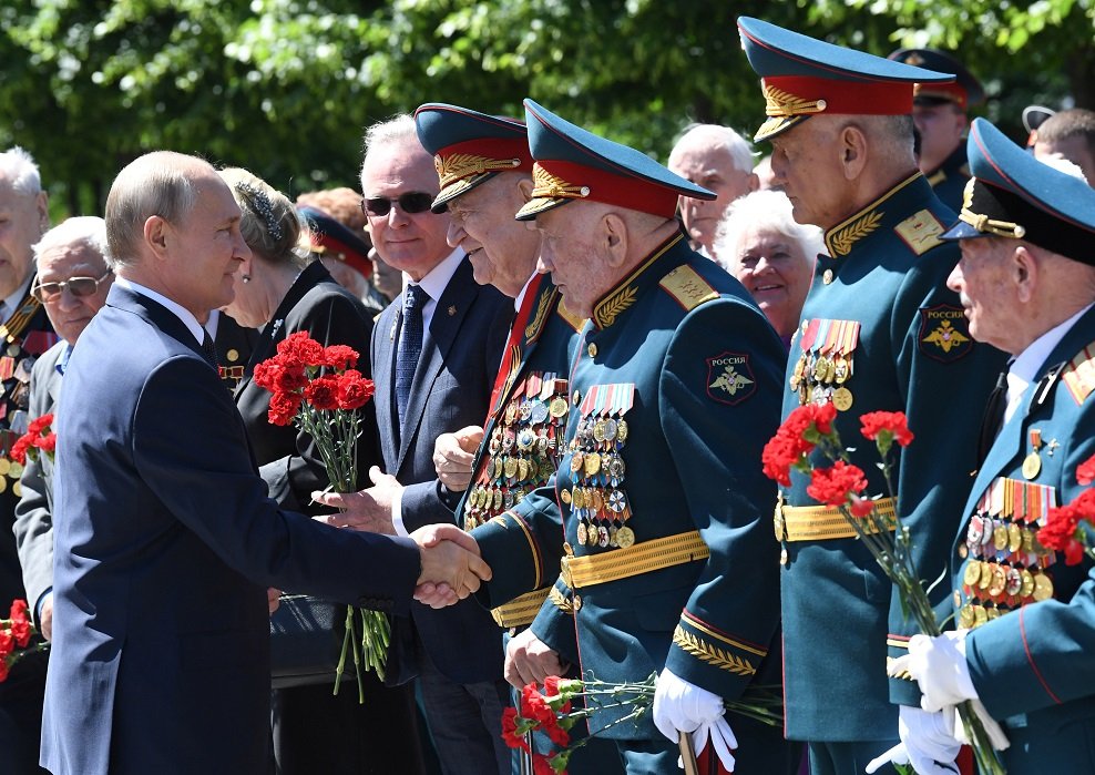 Putin mantém comemoração do fim da Segunda Guerra apesar da pandemia