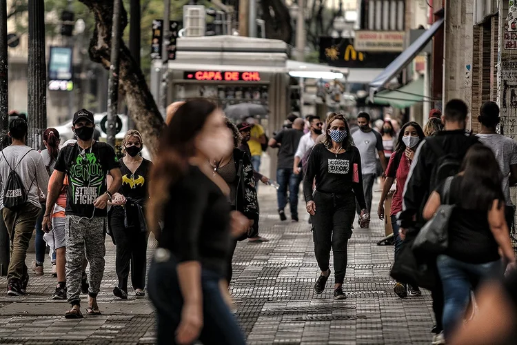 Cenas de São Paulo, nesta terça-feira: cidade tem 67% de ocupação em UTIs (Eduardo Frazão/Exame)