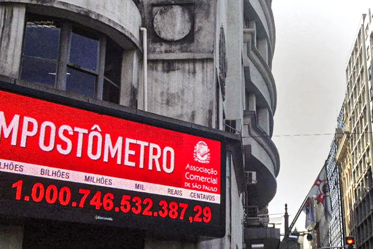 Impostômetro: cálculo da ferramenta da Associação Comercial de São Paulo leva em consideração tributos recolhidos nos governos municipais, estaduais e federal (Carlos Severo/Fotos Públicas/Divulgação)
