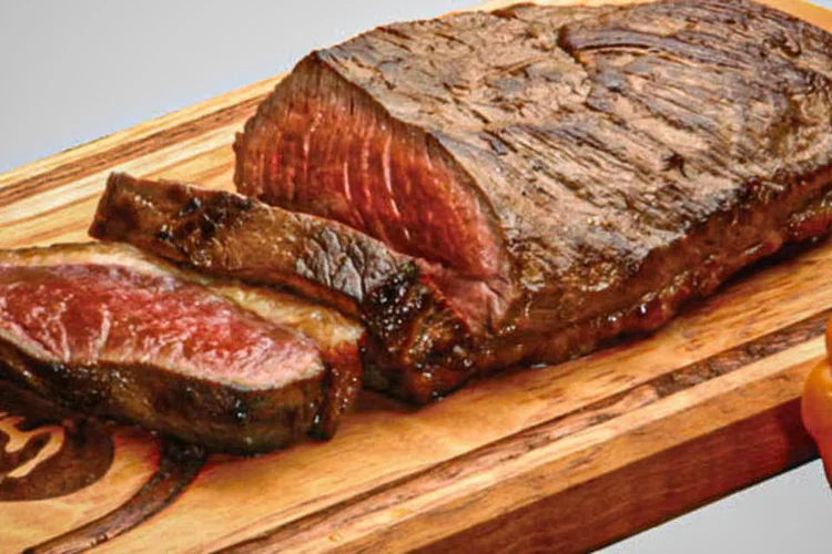 Inicialmente, a Marfrig planeja abater até 400 animais para produzir a nova linha de carnes carbono neutro (Marfrig/Divulgação)