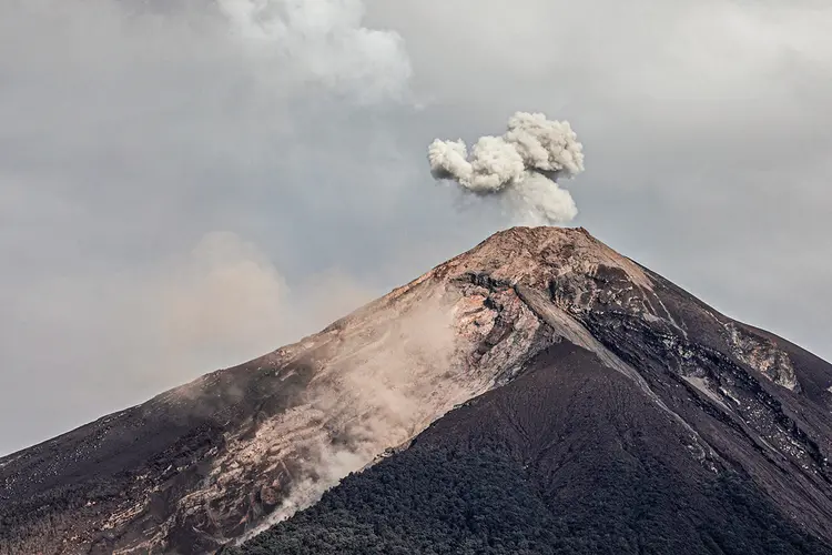 Guatemala: Pacaya registrou uma erupção entre 27 e 28 de maio que causou a morte de um jornalista (Jose Cabezas/Reuters)
