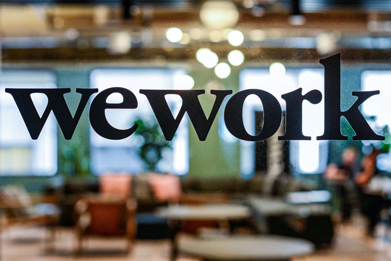 WeWork alerta para risco de falência e ação afunda 36%; queda desde o IPO supera 98%