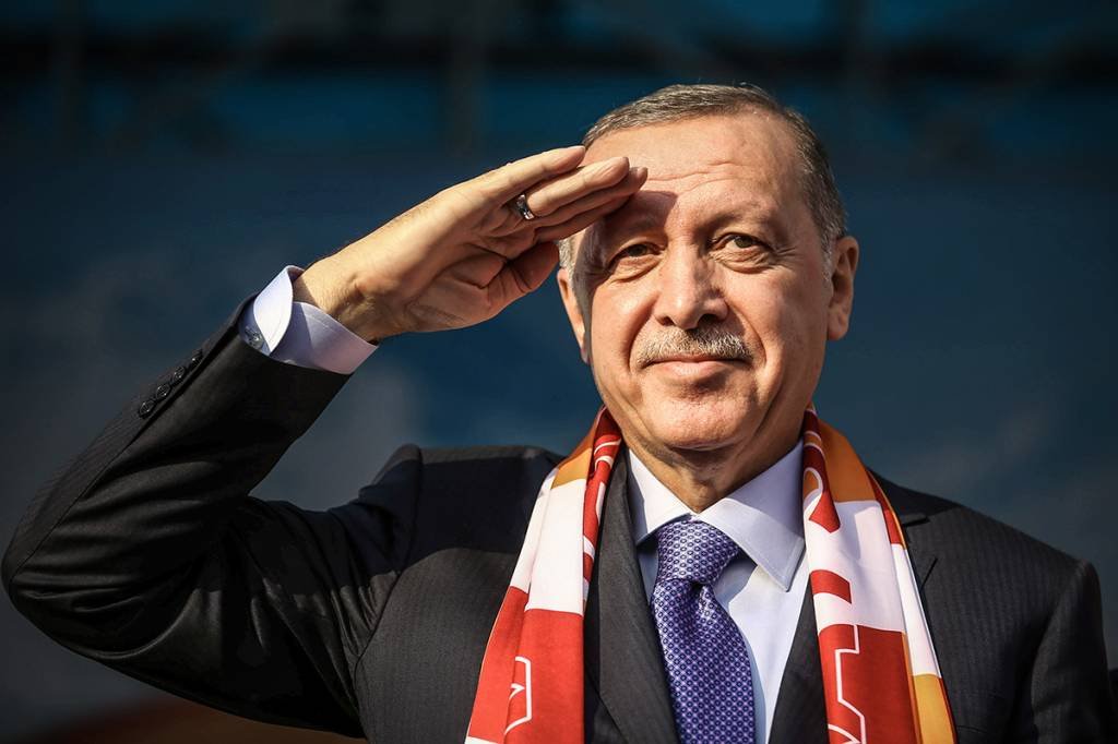 O presidente defendeu o crescimento da "Grande Turquia", e disse que quanto mais a nação se desenvolver, mais os trabalhadores irão se beneficiar (Reuters/Mustafa Kamaci/Presidential Press Office)