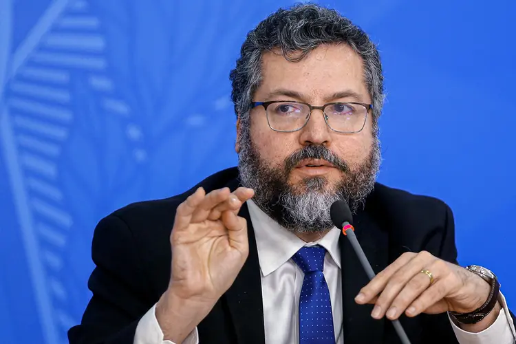 Ernesto Araújo: ministro está na mira do Senado, que quer sua demissão (Adriano Machado/Reuters)
