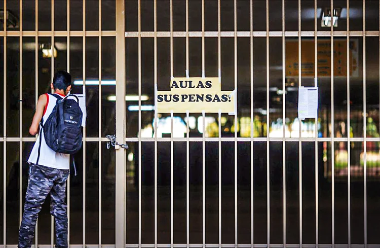 Escolas: instituições de ensino superior não serão obrigadas a cumprir os 200 dias letivos (Adriano Machado/Agência Brasil)