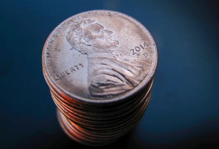Moedas: lojas dos EUA fazem promoção para atrair quem pagar com moedas (Mike Blake/Reuters)