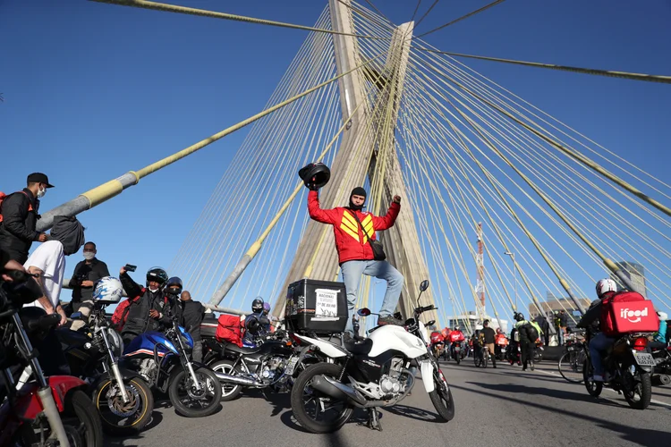 #BrequeDosApps: entregadores de aplicativos estão organizando uma nova paralisação nacional para o dia 25, sábado (Amanda Perobelli/Reuters)