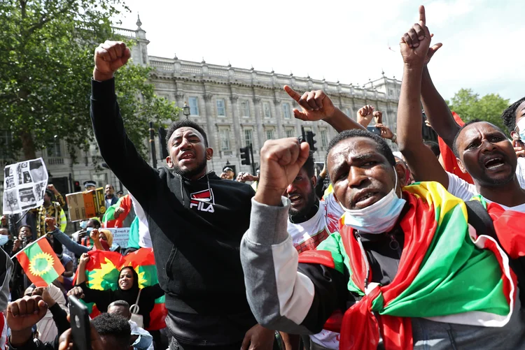 Etiópia: bloqueio aconteceu em uma tentativa de conter os protestos da população após o assassinato do famoso cantor e ativista Hachalu Hundessa (Simon Dawson/Reuters)