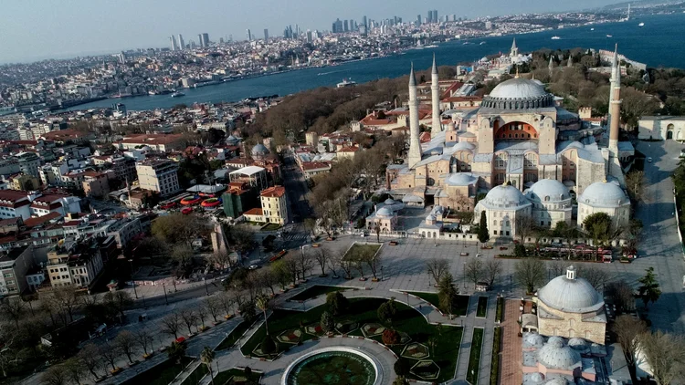 Hagia Sophia: presidente Tayyip Erdogan converteu o museu em uma mesquita (Umit Bektas/Reuters)