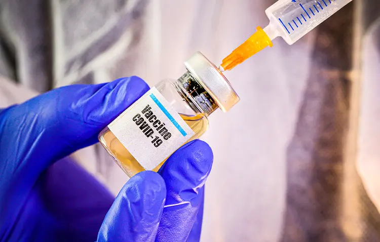 Moderna inicia hoje última fase de testes de vacina contra covid-19 (Dado Ruvic/Reuters)