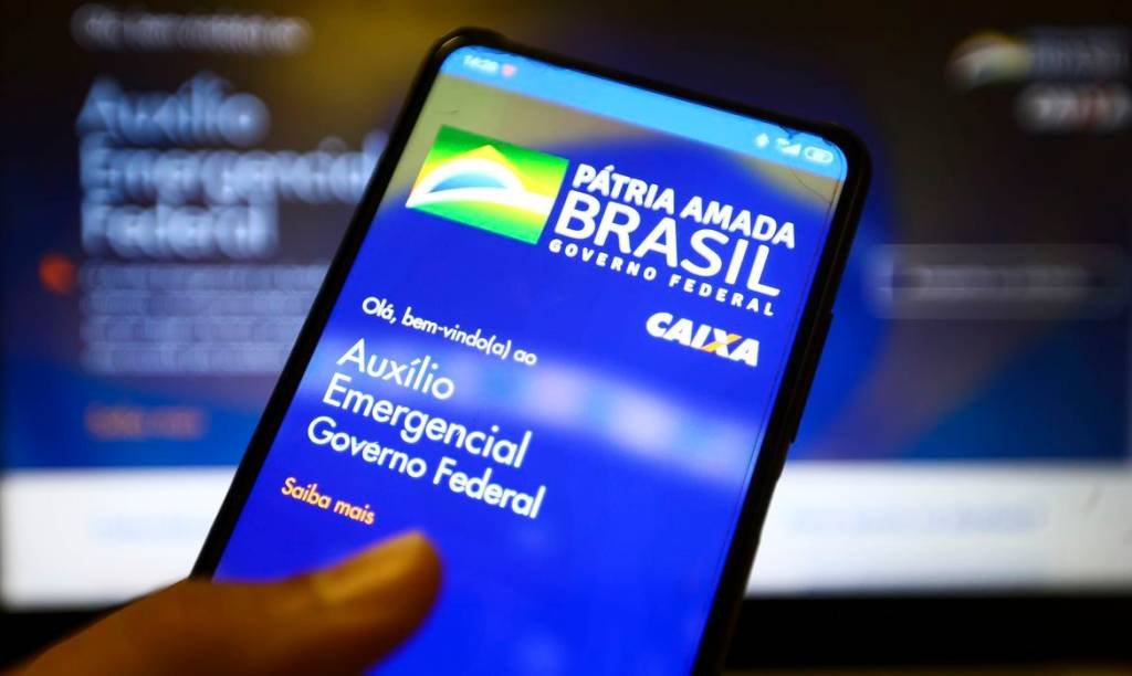 Auxílio emergencial: 65,2 milhões de brasileiros foram contemplados com a ajuda de 600 reais (Marcelo Camargo/Agência Brasil)