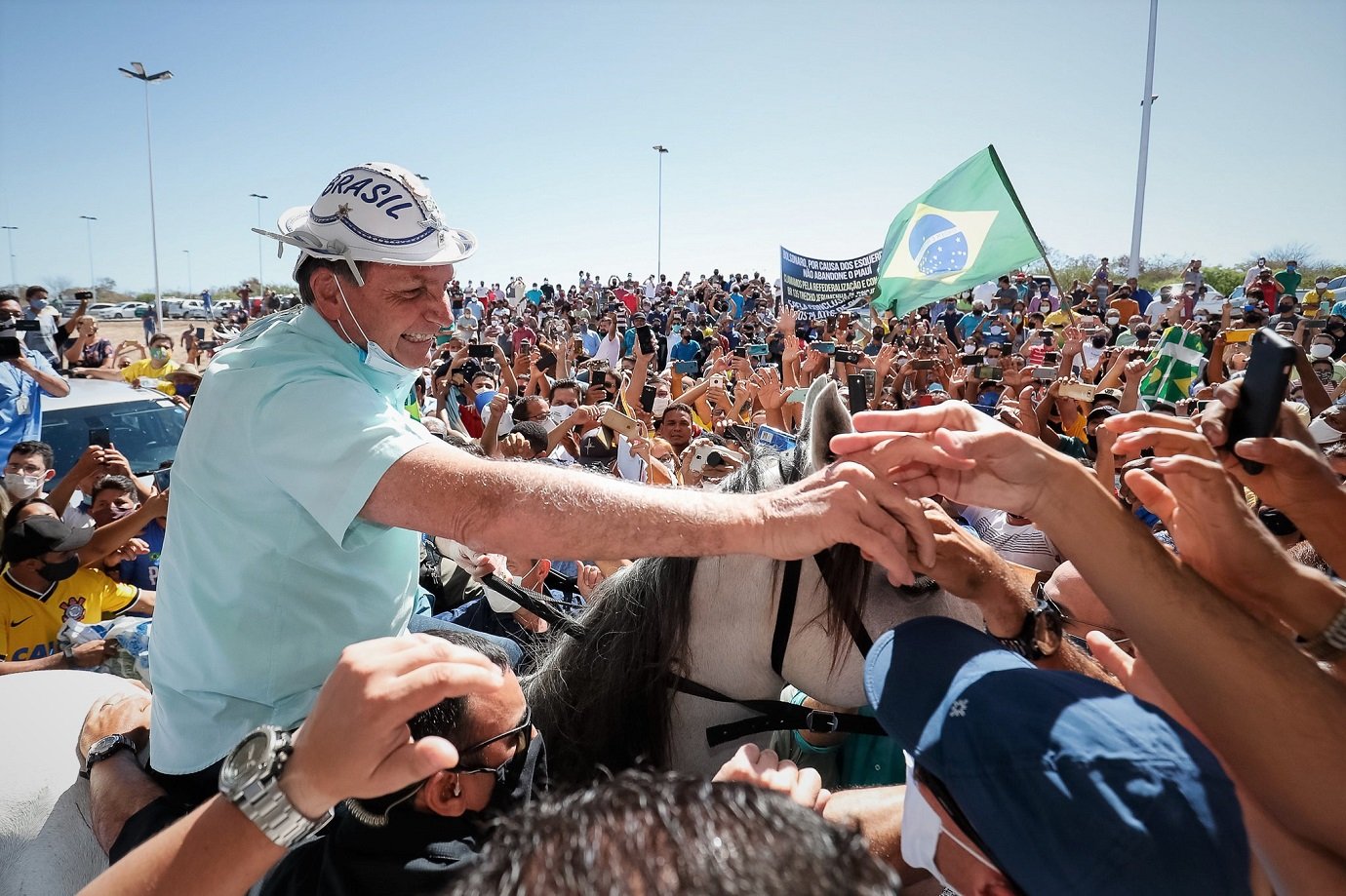 No Nordeste, Bolsonaro faz aceno ao Congresso e à população da região
