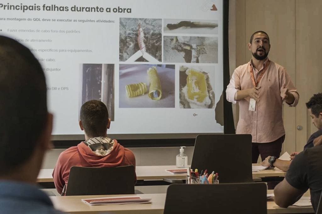 Das obras para as aulas: funcionários da Loft criam projeto de capacitação