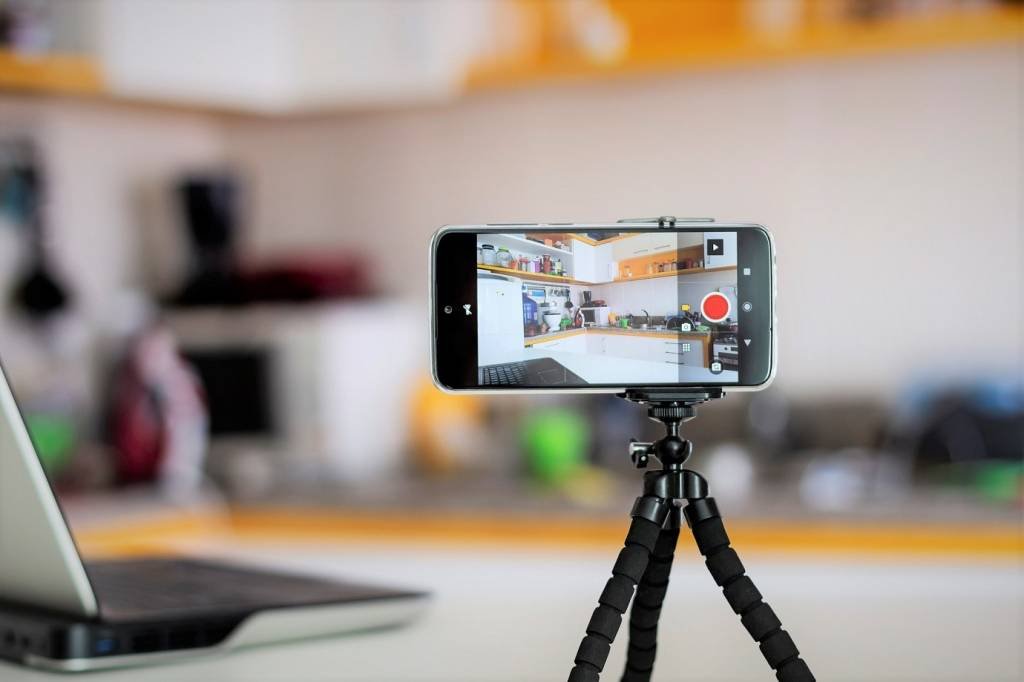 Câmera: no curso, que será em formato de lives, será ensinado desde a produção de vídeo até geração de receita (Getty Images/Erlon Silva - TRI Digital)