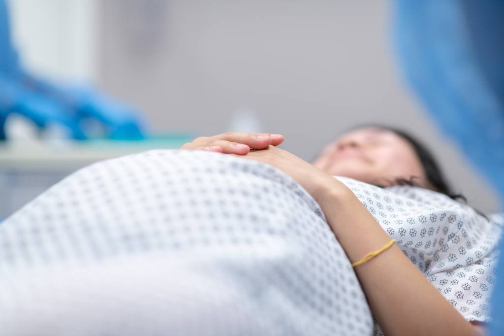 Pandemia: no Brasil, 201 mulheres morreram durante os últimos meses da gestação ou no pós-parto após diagnóstico da covid-19 (./Getty Images)
