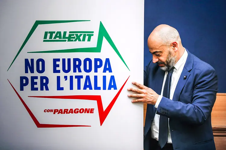 Gianluigi Paragone: senador italiano lançou o partido Italexit nesta quinta-feira 23 (Alessia Pierdomenico/Getty Images)