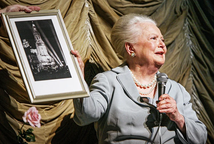 Atriz Olivia de Havilland, em 2006 (David Livingston/Getty Images)