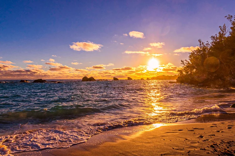 Praia em Hamilton, nas Ilhas Bermudas (cfwphotography/Getty Images)