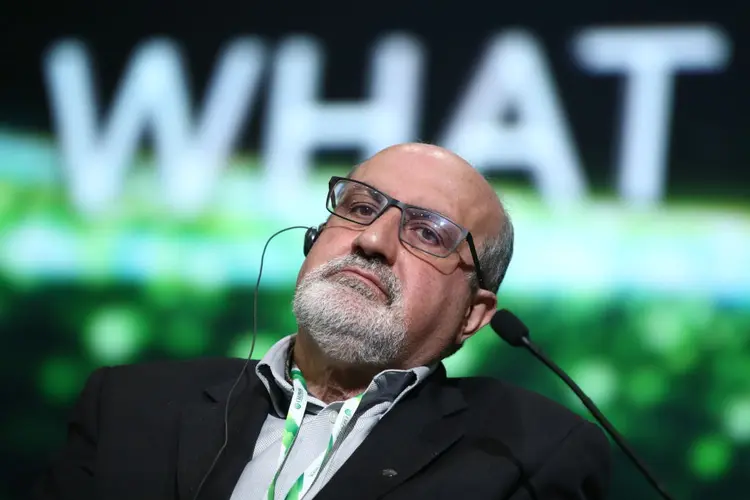 Nassim Taleb já é conhecido por criticar o mercado de criptomoedas (Valery SharifulinTASS/Getty Images)