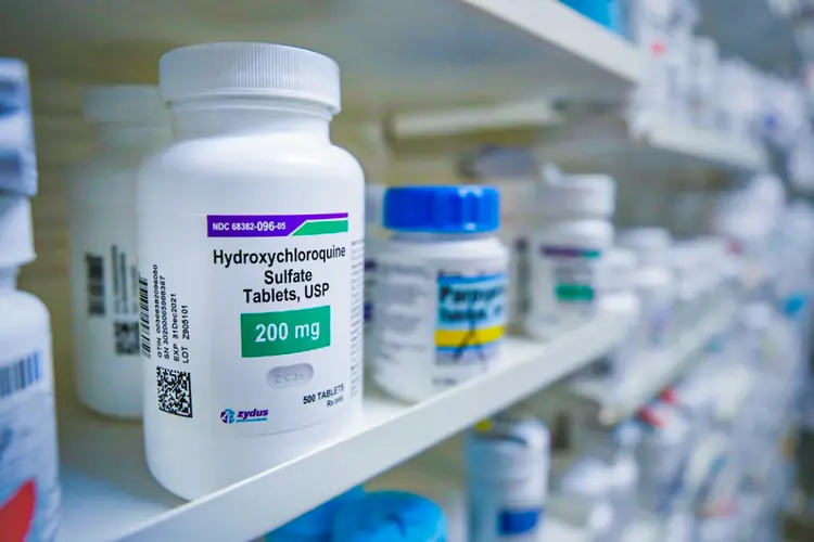 Hidroxicloroquina: remédio doado pelos EUA vai para laboratório do Exército após resistência dos estados (Foto/AFP)