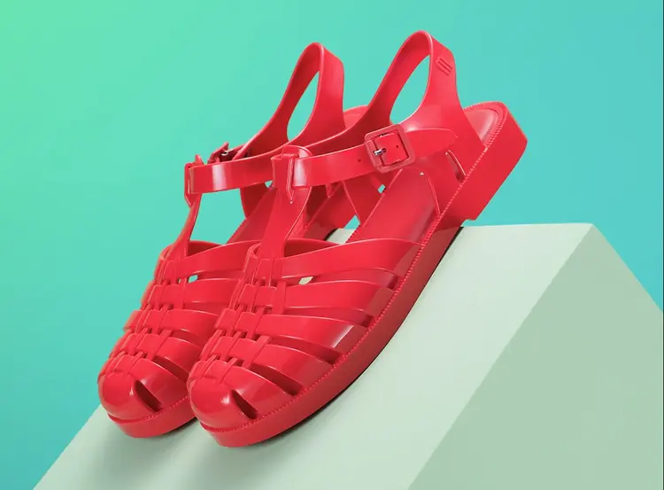 A sandália Melissa, uma das marcas mais conhecidas da Grendene, que busca o mercado externo (Melissa/Divulgação)