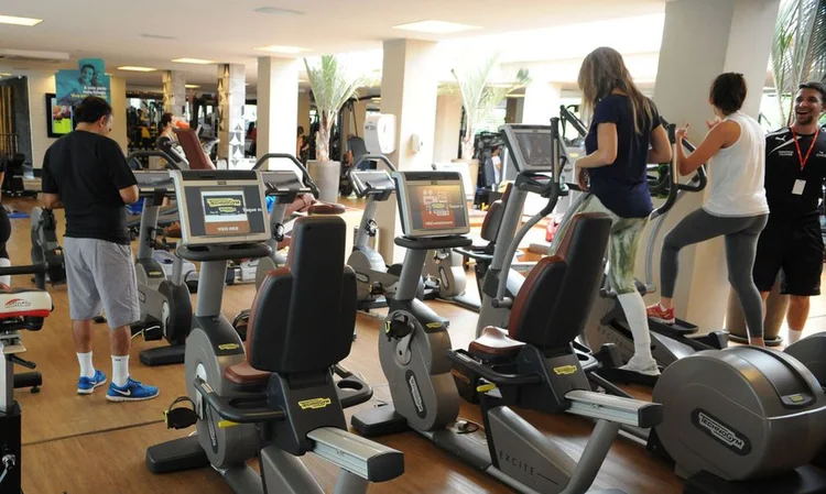 Praticantes de exercício em academia | Foto: José Cruz/Agência Brasil (José Cruz/Agência Brasil)