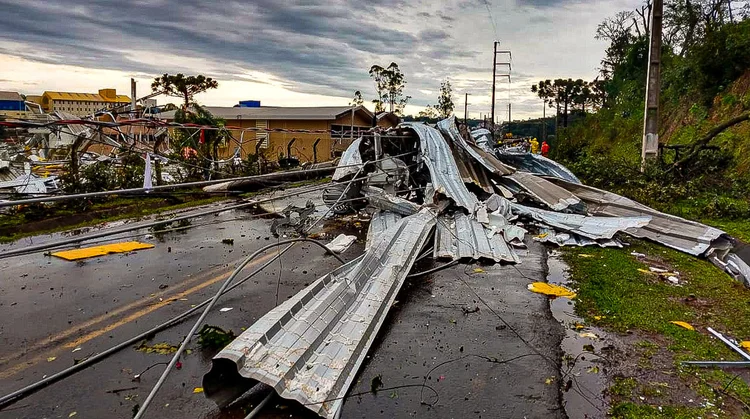 Chapecó, no oeste catarinense, foi uma das cidades mais afetadas pelo ciclone-bomba na semana passada e vai ser atingida novamente. (Prefeitura de çhapecó/Divulgação)