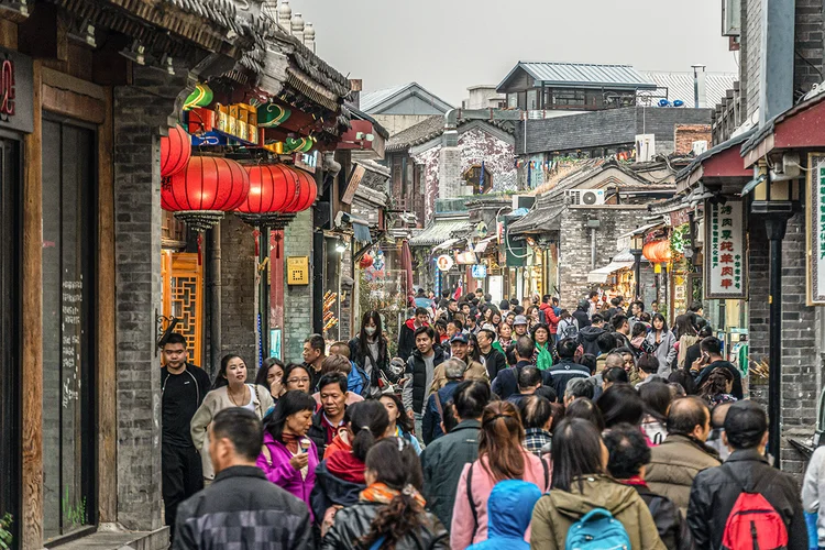 População: China deve perder o primeiro lugar de país pais populoso do mundo (Getty Images/Divulgação)