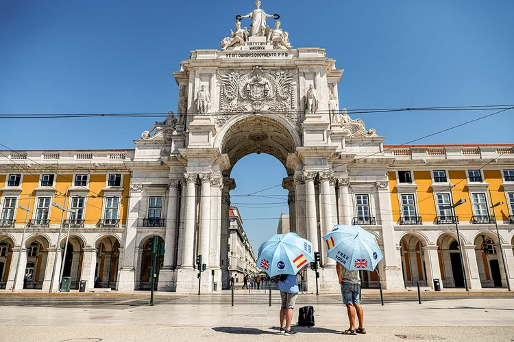 Turistas em Portugal em julho: atividade econômica começou a melhorar nas últimas semanas (Rafael Marchante/File Photo/Reuters)