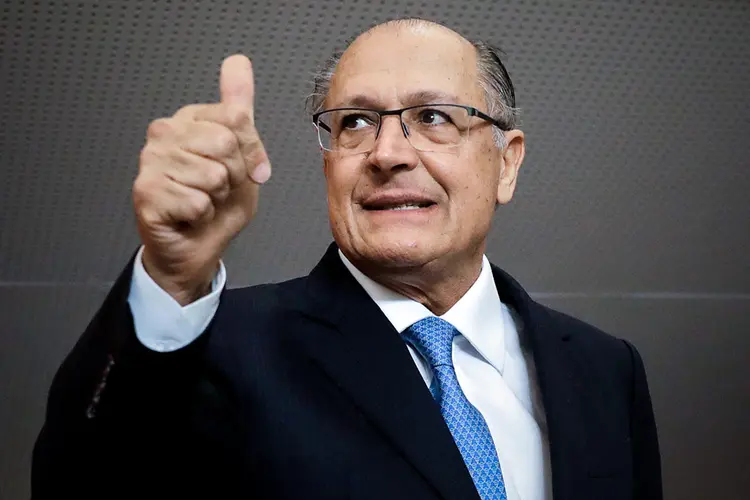 Alckmin: chamou a atenção dos presentes o fato de Alckmin ter tratado em sua fala da conjuntura internacional e dos caminhos para o Brasil sair da crise (Paulo Whitaker/Reuters)