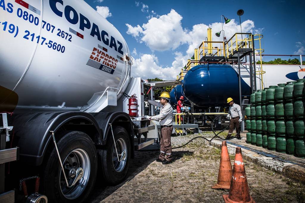 Copagaz fecha acordo inédito para importar gás de cozinha da Argentina