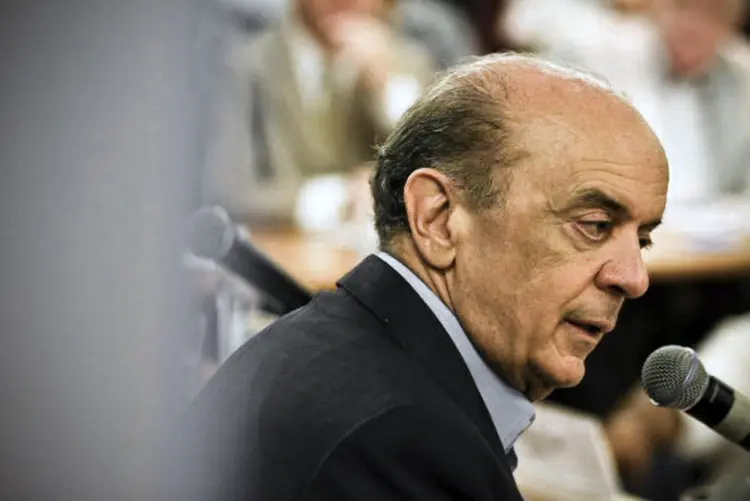 JOSÉ SERRA: o tucano tem um problema na coluna cervical e não se recuperou de uma cirurgia a que foi submetido em dezembro / FotoArena / Getty Images (FotoArena/Getty Images)