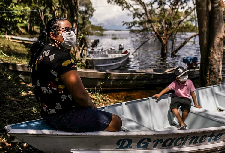 TESTES EM MANAUS: foram realizados de 7,5 milhões de testes rápidos no Brasil (Bruno Kelly/Reuters)