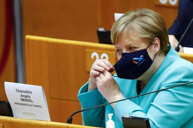 Angela Merkel, chanceler alemã: Alemanha irá disponibilizar dinheiro para o Fundo de Redução da Pobreza e Crescimento (Francois Lenoir/Reuters)