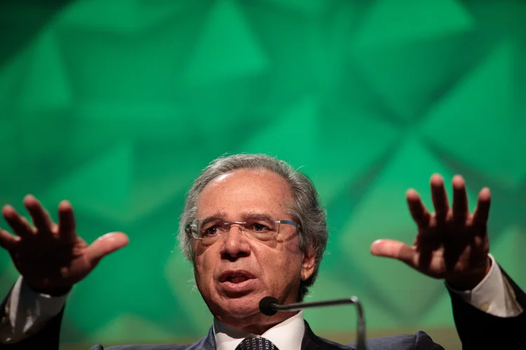 Paulo Guedes: ministro ficou contrariado com perguntas feitas sobre questões internas no Brasil (Patricia Monteiro/Bloomberg)