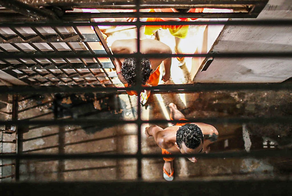 Sete em cada dez familiares não têm notícias de parente preso na pandemia