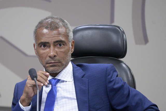 PL de Romário quer reduzir parcelas do Minha Casa Minha Vida na pandemia