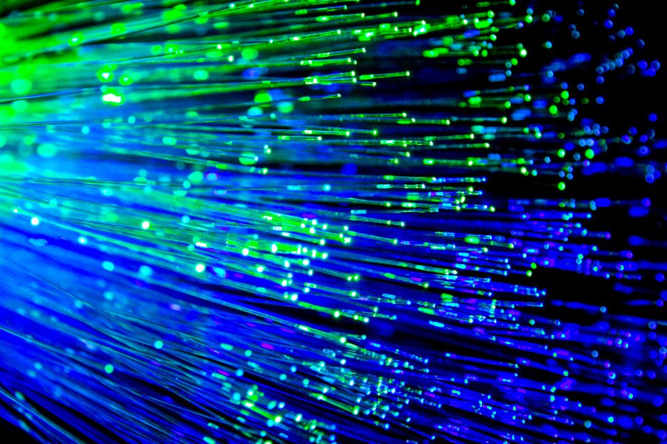 V.Tal é empresa de infraestrutura de fibra óptica nascida dentro da Oi (Thinkstock/Streager/Getty Images)